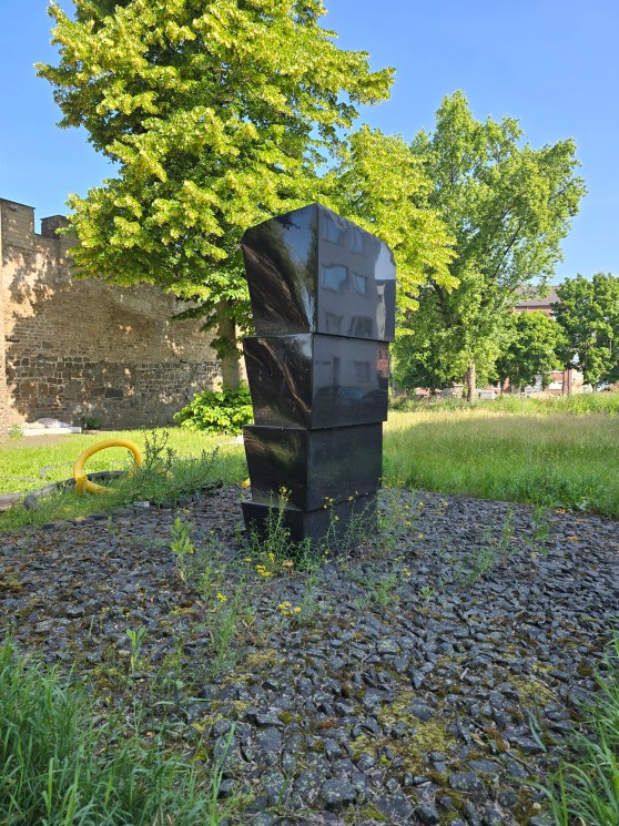 Die Alfred-Adler-Schule gedenkt Anne Frank.