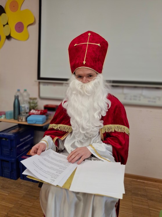 Hurra, Hurra, der Nikolaus ist da!